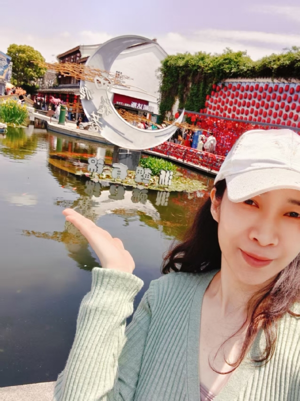 晓晓的第一张照片--宁德闪婚服务中心